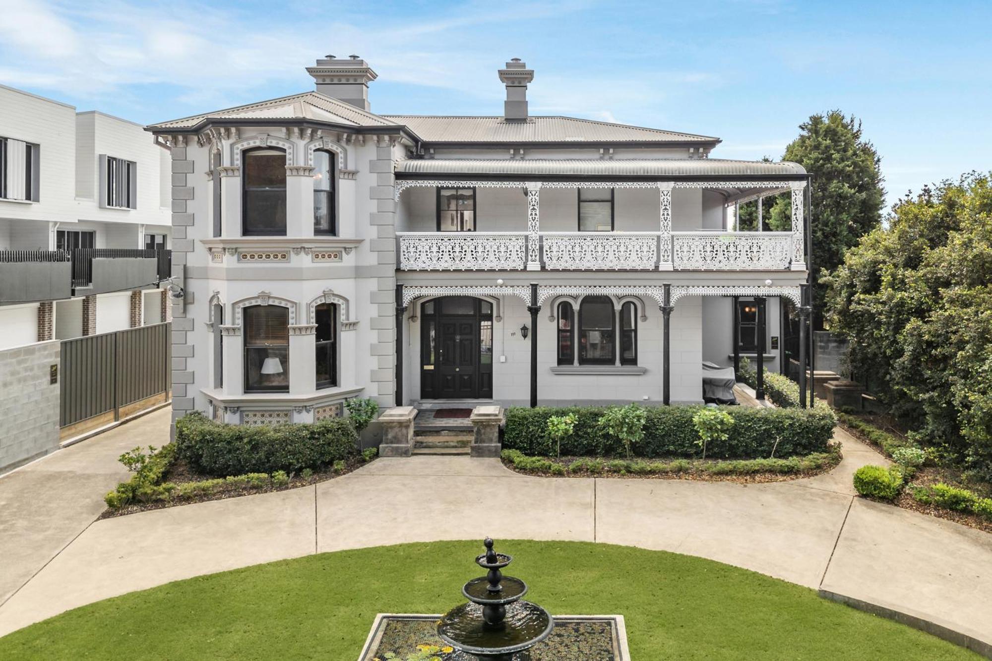 纽卡斯尔 The Mansion酒店 外观 照片