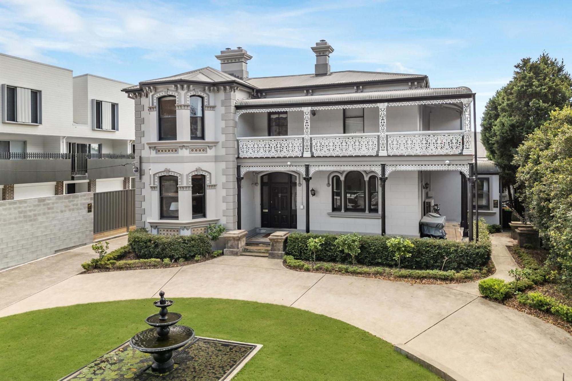 纽卡斯尔 The Mansion酒店 外观 照片